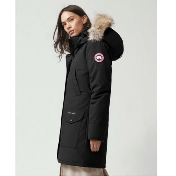 Jackets & Blazers - Women's Black Cananda Goose Parka Coat